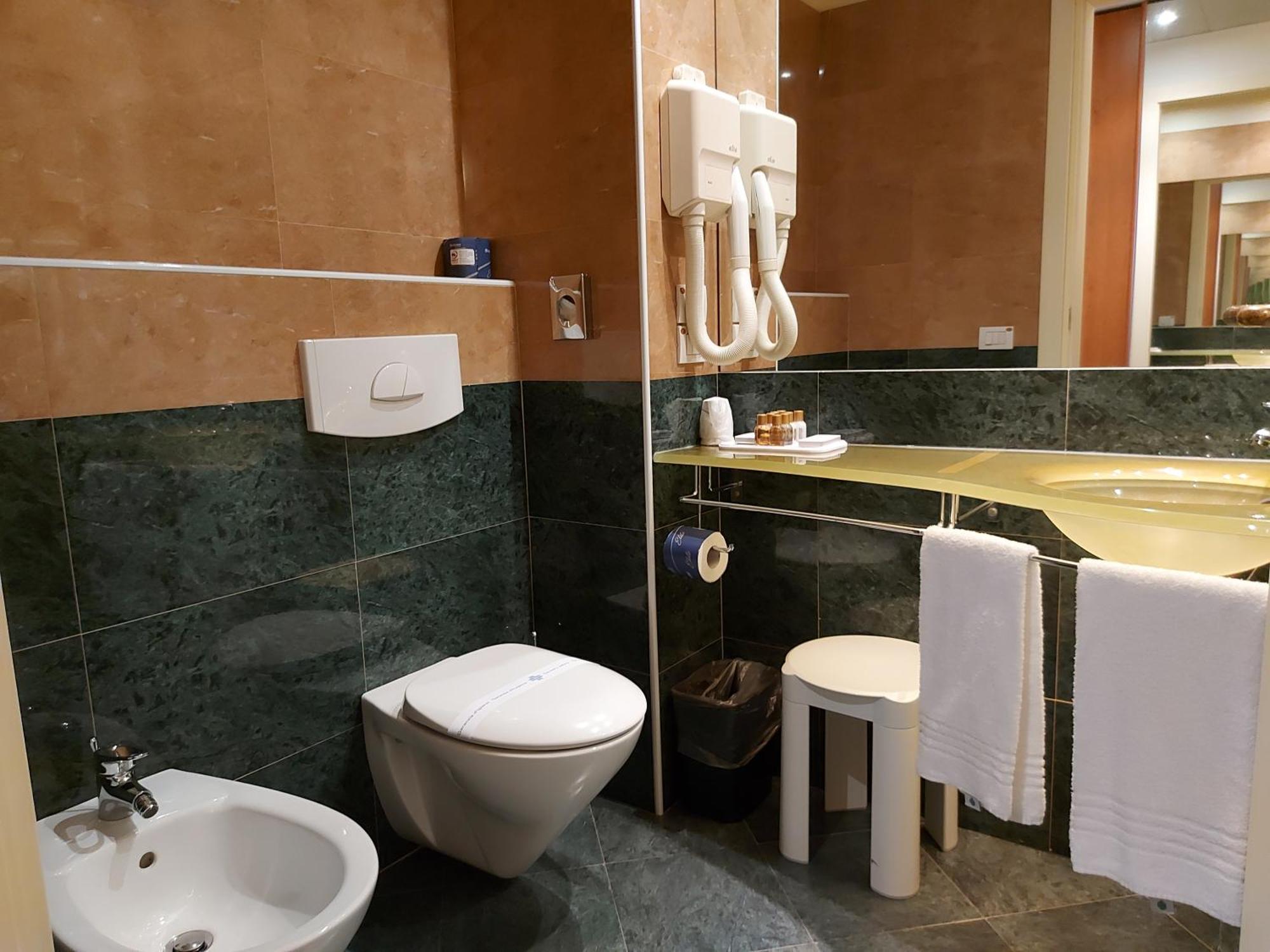 Phi Hotel Emilia Ozzano dell'Emilia Exterior foto